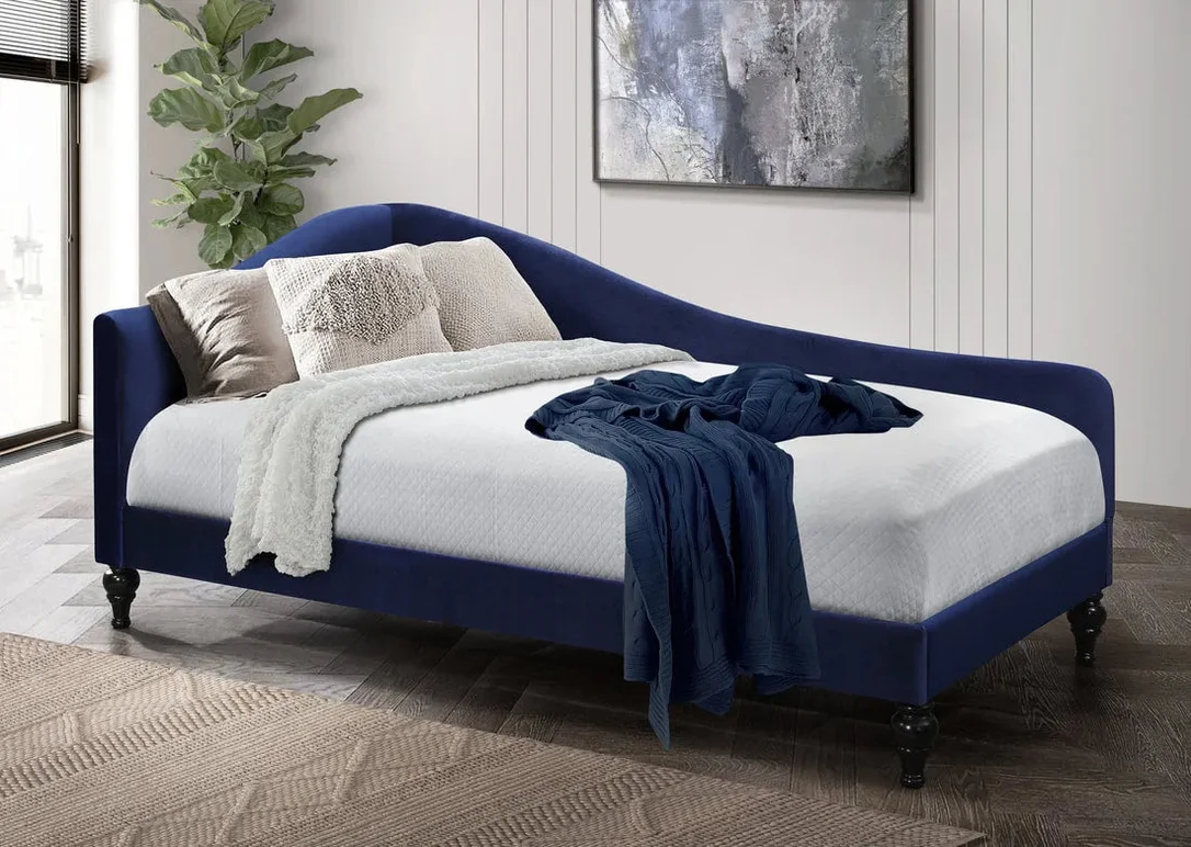 evefurn12321981